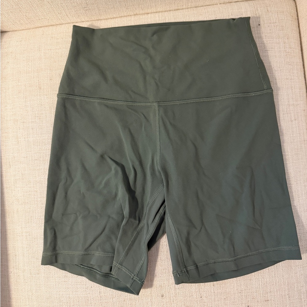 Lululemon Align High Rise 6” Short. Green Eucalyptus. Size 4